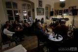20211227231840_DSCF5512: Foto: Blues Café přijel pozdravit v závěru roku tradičně Roman Dragoun