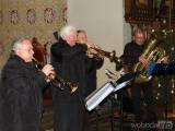 20220101230110_32: Soubor Brass Ansambl GB zahrál u čáslavského kostelního betlému