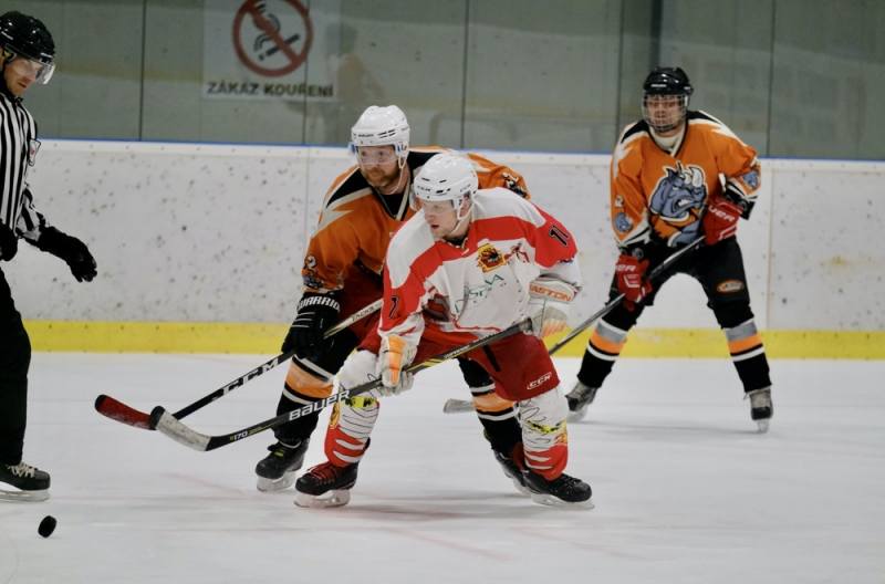 Foto: V úterním zápase AKHL hokejisté HC Devils porazili HC Nosorožci 12:3!