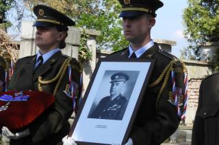Ostatky generála Františka Moravce se po 56 letech vrátily z USA do Čáslavi