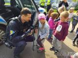 20220504175600_policie016: Kutnohorští policisté se s dětmi sešli na dopravním hřišti