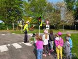 20220504175622_policie035: Kutnohorští policisté se s dětmi sešli na dopravním hřišti