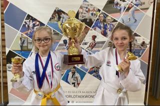 TAEHAN taekwondo opět vítězí! Pohár pro vítěze turnaje v Kolíně!