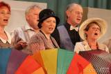 20220521000235_IMG_9099: Foto: Paběničtí ochotníci sklidili za premiéru komedie „Babička v trenkách“ bouřlivý potlesk!
