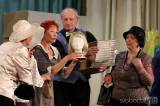 20220521000252_IMG_9180: Foto: Paběničtí ochotníci sklidili za premiéru komedie „Babička v trenkách“ bouřlivý potlesk!