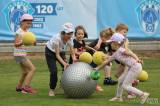 20220524140605_IMG_5611: Foto: Dvě stovky dětí z MŠ v Čáslavi si užily sportovní dopoledne na stadionu Pod Hrádkem