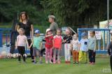 20220524140618_IMG_5622: Foto: Dvě stovky dětí z MŠ v Čáslavi si užily sportovní dopoledne na stadionu Pod Hrádkem