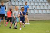 20220524140704_IMG_5660: Foto: Dvě stovky dětí z MŠ v Čáslavi si užily sportovní dopoledne na stadionu Pod Hrádkem