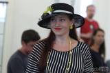 20220723201705_IMG_7285: Foto, video: Sobotní odpoledne zpestřila v Čáslavi módní přehlídka klobouků