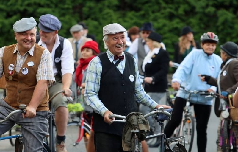 V Dobřeni uzavřou letní prázdniny tradiční jízdou na historických kolech!