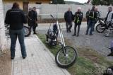 20221001162054_IMG_0042: Foto: Motorkáři v Libenicích uzavřeli sezonu 2022 posledním zahřátím pneu