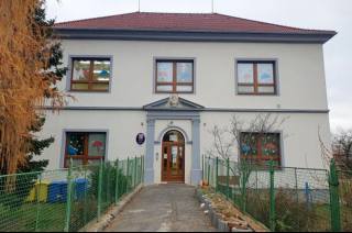 V Bečvárech oslaví 130 let od založení základní školy!