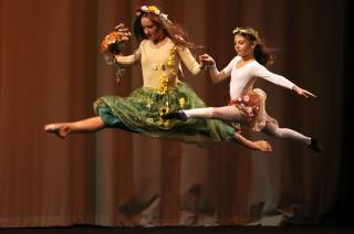 Foto: V Tylově divadle tančili studenti a studentky ZUŠ Kutná Hora