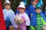 20221110162328_IMG_2679: Foto: Za dětmi z mateřské školy Pohádka také letos dorazil Martin na bílém koni!
