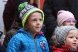 20221124215702_IMG_8057: Foto: Děti z MŠ Benešova II rozsvítily vánoční strom, pomohli rodiče!
