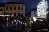 20221126195855_IMG_1233: Foto: Ve Zbraslavicích v sobotu rozsvítili vánoční strom!