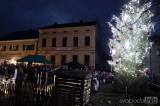 20221126195856_IMG_1235: Foto: Ve Zbraslavicích v sobotu rozsvítili vánoční strom!
