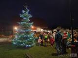 20221127130607_zehuby_vanoce205: Foto, video: Rozsvícení vánočního stromečku v Zehubech, aneb… už je tu zas, vánoční čas!
