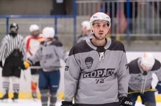 Foto: V pátečním zápase AKHL hokejisté HC Devils porazili HC Ropáci 7:5!