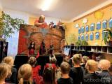 20221205204352_IMG_0574: Foto: Za dětmi v MŠ Sedlec dorazili čerti i s pohádkou s poučením!