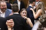 20221211013950_IMG_6982: Foto, video: Věnečkem vyvrcholily Taneční kurzy manželů Vránových v Grandu!
