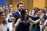 20221211014033_IMG_7116: Foto, video: Věnečkem vyvrcholily Taneční kurzy manželů Vránových v Grandu!