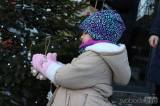 20221213221133_IMG_8002: Foto: Děti z kutnohorské MŠ Čtyřlístek rozsvítily vánoční strom na terase!