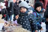 20221213221139_IMG_8016: Foto: Děti z kutnohorské MŠ Čtyřlístek rozsvítily vánoční strom na terase!