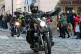 20221224151646_IMG_2816: Foto, video: Skvělé počasí vylákalo na Štědrý den do Kolína rekordní počet motorkářů!