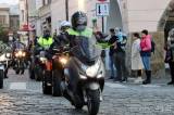20221224151649_IMG_2826: Foto, video: Skvělé počasí vylákalo na Štědrý den do Kolína rekordní počet motorkářů!