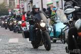 20221224151713_IMG_2884: Foto, video: Skvělé počasí vylákalo na Štědrý den do Kolína rekordní počet motorkářů!