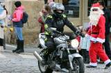 20221224151758_IMG_2991: Foto, video: Skvělé počasí vylákalo na Štědrý den do Kolína rekordní počet motorkářů!