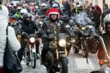 20221224151815_IMG_3042: Foto, video: Skvělé počasí vylákalo na Štědrý den do Kolína rekordní počet motorkářů!