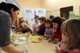 IMG_1999: Děti ze ZŠ Jana Palacha v Kutné Hoře si pochutnávaly na ovoci a zelenině v rámci akce od společnosti GIRA