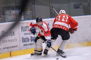 Foto: V nedělním zápase AKHL hokejisté HC Devils porazili HC Piráti Volárna 5:7!