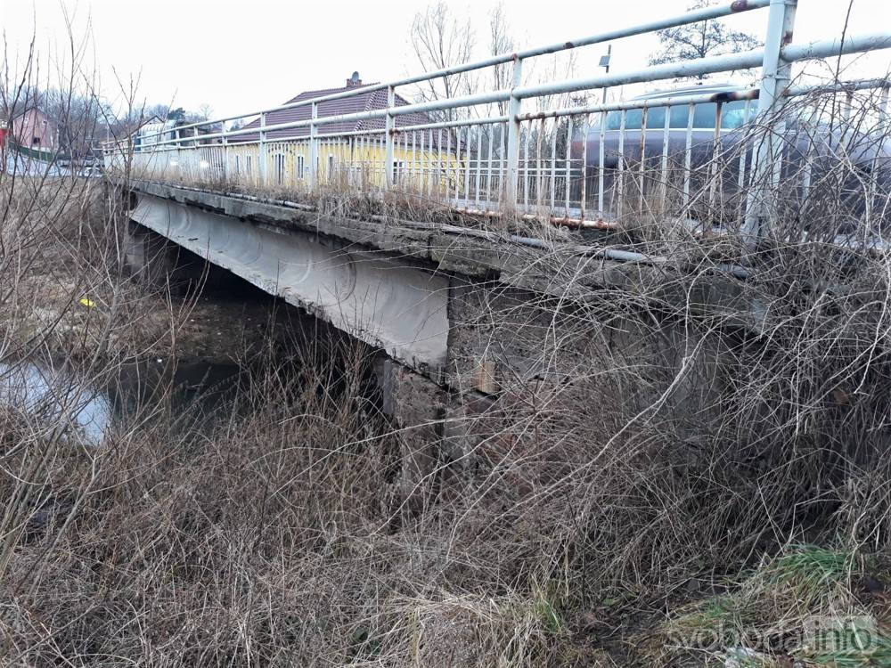 Most v Doubravčanech budou opravovat za úplného vyloučení silničního provozu