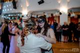 20230223234303__DSC3731: Foto: Maturanti ze Střední školy obchodní Kolín tančili ve Starých Lázních!