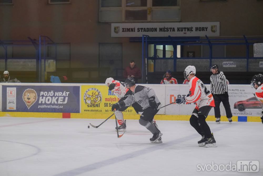 Foto: V nedělním zápase AKHL hokejisté HC Devils porazili HC Ropáci 8:2!