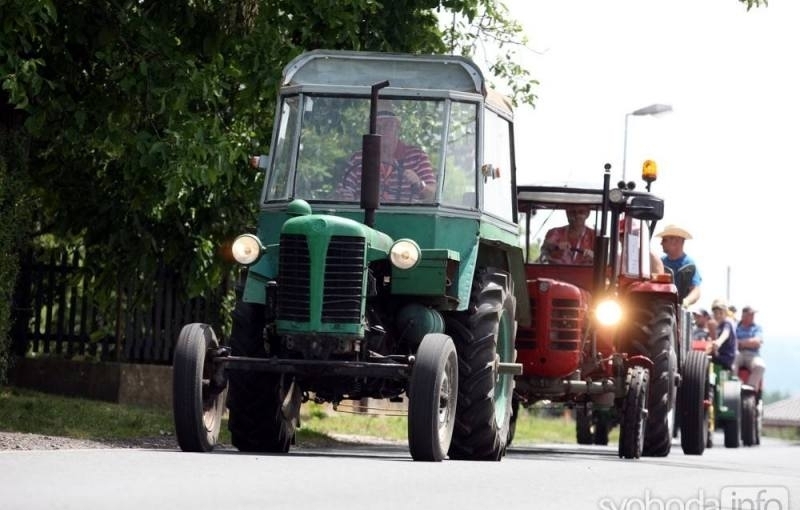 Připravují 9. ročník traktoriády „Železnohorský traktor 2023“, spustili foto soutěž „MISS TRAKTOR“