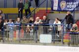 20230324183111_IMG_0042: Foto: Hokejisté kutnohorského áčka vzdorovali na ledě nejmladším Sršňům!