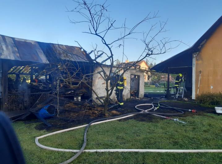 Požár kůlny a části rodinného domu na Kutnohorsku