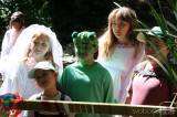 20230603232406_IMG_8825: Foto, video: Za pohádkovými postavami putovaly do chlístovického lesa opět stovky dětí!