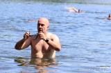 20230604194806_IMG_9390: Foto: „Welas Triatlák“ odstartoval tradičně z pláže u Velkého rybníku!