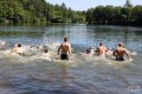 20230604194819_IMG_9417: Foto: „Welas Triatlák“ odstartoval tradičně z pláže u Velkého rybníku!
