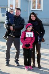 5G6H1597: Závodníky 31. Silvestrovského běhu ve Svatém Mikuláši přivítalo mrazivé počasí