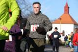 5G6H1735: Závodníky 31. Silvestrovského běhu ve Svatém Mikuláši přivítalo mrazivé počasí
