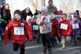 5G6H1759: Závodníky 31. Silvestrovského běhu ve Svatém Mikuláši přivítalo mrazivé počasí