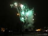 DSCN7966: Foto, video: Na čáslavský novoroční ohňostroj bylo zvědavé zaplněné Žižkovo náměstí