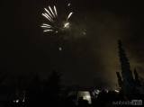DSCN7974: Foto, video: Na čáslavský novoroční ohňostroj bylo zvědavé zaplněné Žižkovo náměstí