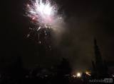 DSCN7982: Foto, video: Na čáslavský novoroční ohňostroj bylo zvědavé zaplněné Žižkovo náměstí
